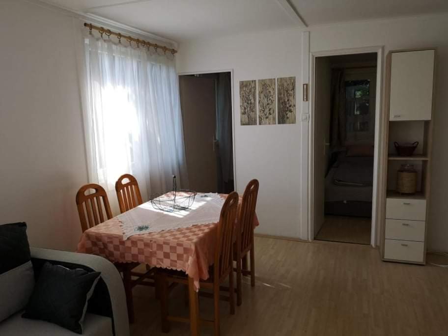 Erdoszeli Vendeghaz Apartment Dudar Ngoại thất bức ảnh
